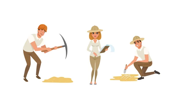 Archaeologist Characters Working on Excavations Set, Scientists Digging, Exploring, and Describing Historical Artifacts Cartoon Vector Illustration — Stock Vector