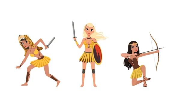 Hermoso conjunto de chicas Amazon, personajes de guerreros antiguos femeninos luchando con arco y espada ilustración vectorial de dibujos animados — Archivo Imágenes Vectoriales