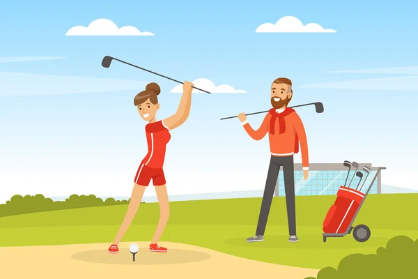 兴高采烈的男男女女玩高尔夫球，带着球杆的矢量图解把球打进洞里 — 图库矢量图片