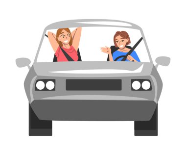 Gri Araba Binen İnsanlar, Neşeli Kız Sürücü Aracı ve Yolcu Koltuğunda oturan Gülümseyen Kadın Çizgi Roman Vektör İllüzyonu