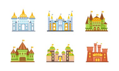 Peri Kalesi ve Kulelerde Bayrakları Olan Kale