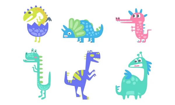 Dinosaures drôles comme reptiles anciens avec cornes, queue et crocs ensemble vectoriel — Image vectorielle
