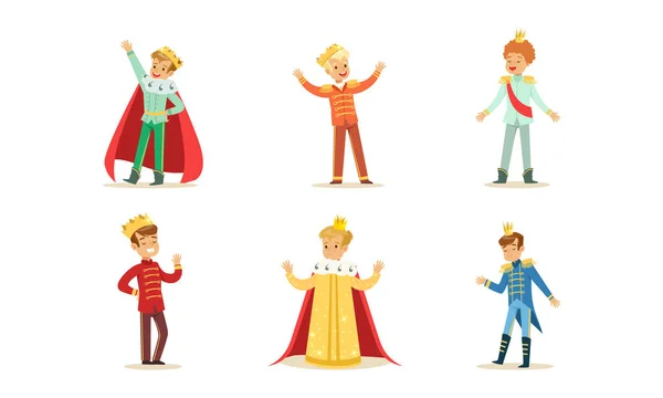 Piccolo set di principi, simpatici ragazzi con corone d'oro vestiti eleganti costumi da favola illustrazione vettoriale del fumetto — Vettoriale Stock