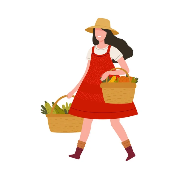 Женщина-фермер в Соломенной шляпе с плетеной корзиной с векторной иллюстрацией спелых овощей — стоковый вектор
