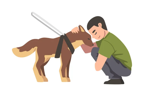 Hombre ciego que camina con su perro de ojo que ve, animal entrenado que guía a la persona discapacitada, rehabilitación, concepto de accesibilidad para discapacitados ilustración vectorial de dibujos animados — Vector de stock