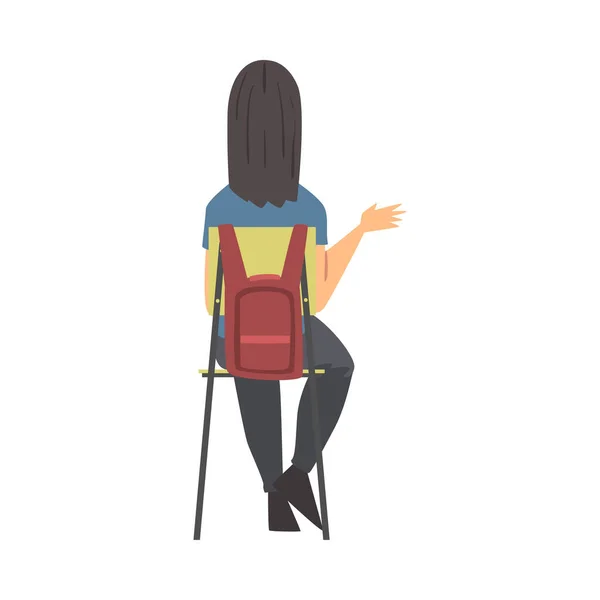 Mujer joven sentada en silla teniendo curso de formación escuchando al conferenciante Volver Ver ilustración vectorial — Archivo Imágenes Vectoriales
