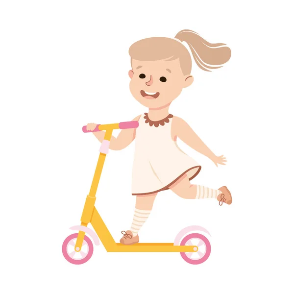 Glückliches kleines Mädchen, das auf einem Tretroller fährt, der vom Boden abstößt — Stockvektor