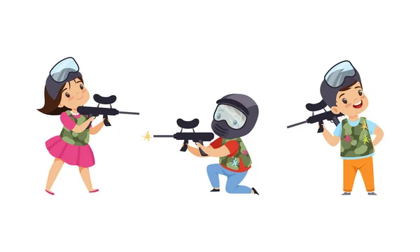 Cute Kids Playing Paintball Set, Boys and Girls Paintball Players Characters Wearing Masks and Vests Playing Strategy Game Cartoon Vector Illustration — Stock Vector