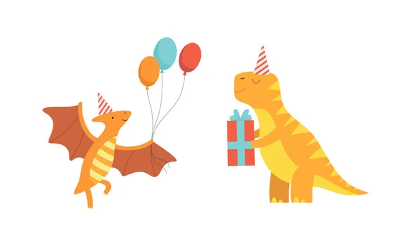 Dinosauri svegli in cappelli da festa che celebrano il set di feste, adorabili personaggi divertenti di Dino che tengono la scatola regalo e l'illustrazione vettoriale del fumetto gonfiabile dei palloncini — Vettoriale Stock