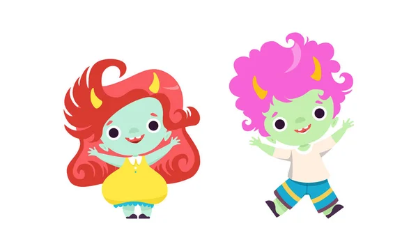 Personajes de troll lindo con diferente conjunto de color de pelo, divertido niño y niña fantasía cuentos de hadas criaturas dibujos animados Vector Ilustración — Vector de stock