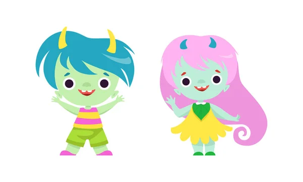 Personajes de troll diminutos con diferente conjunto de color de pelo, niño divertido y criaturas de fantasía niña Dibujos animados Vector Ilustración — Archivo Imágenes Vectoriales
