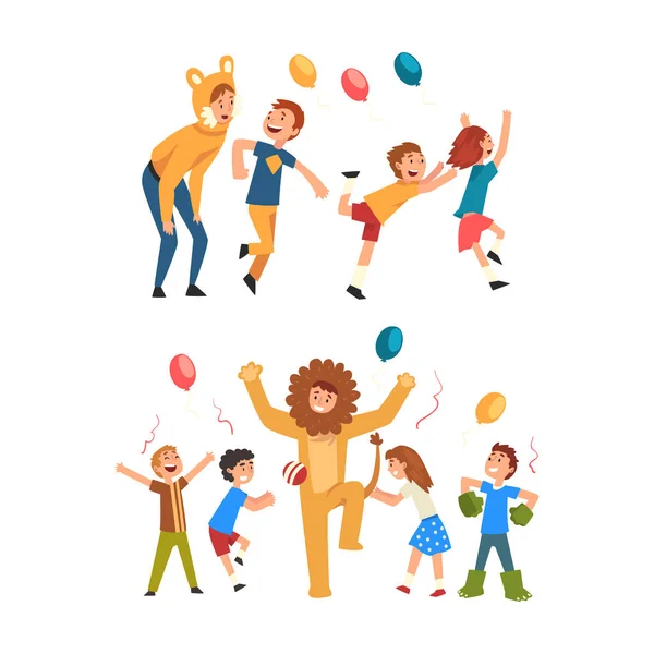 子供と遊ぶ猫とライオンの衣装を着た休日のパーティー俳優やエンターテイナーベクトルセット — ストックベクタ