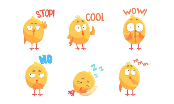 Söt Comic Gul Chick Character Visar olika känslor vektor set — Stock vektor