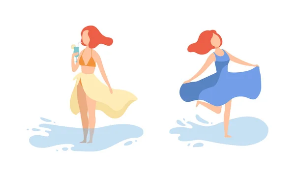 Mujer joven en la orilla del mar salpicaduras en el agua y beber conjunto de vectores de cóctel — Archivo Imágenes Vectoriales