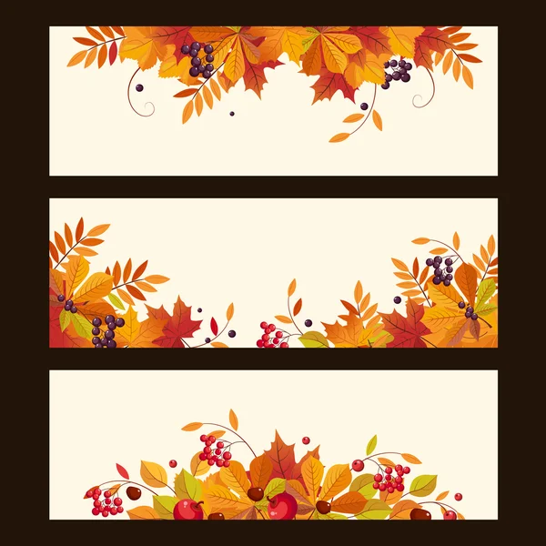 Autumn Banners with Leaves, Chestnuts and Ripe Berries, Vector Illustration — Stock Vector