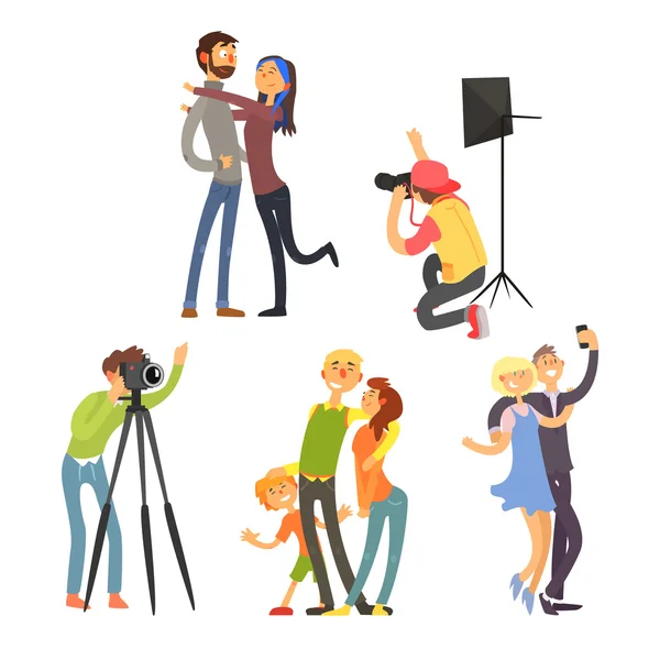 Family Photo in Studio. — Stock Vector