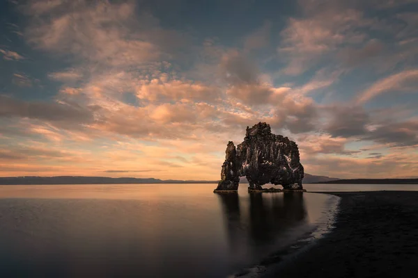 Fantastisk Utsikt Över Atlanten Nere Plats Hvitserkur Island Europa — Stockfoto