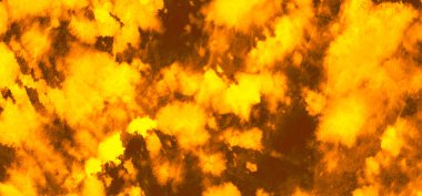 Banner 'ı fırçaladım. Gömleği boyadım. Ocher Green Artistik Kirli Sanat. Pis Art Grunge. Suluboya deseni. Suluboya Baskı. Kahverengi kravat boyası Batik. Islak Sanat Yazıcısı. Soyut Sıçrama.