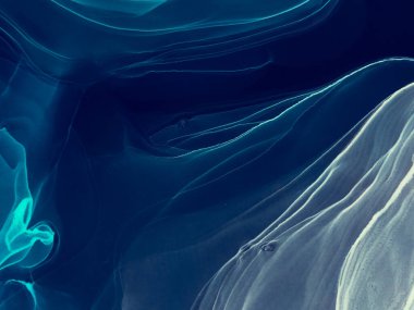 Koyu mavi çağdaş sanat. Soyut arkaplan. Suluboya Baskı. Islak Sanat Yazıcısı. Mürekkep Graffiti. Suluboya deseni. Altın Alkol Mürekkebi Gömleği. Soyut Sıçrama. Alkol Mürekkebi Yazdır. Siyah