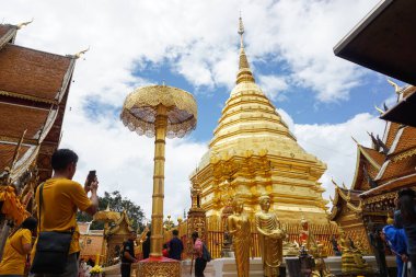 Chiang Mai, Tayland 'daki Wat Phra Doi Suthep' in güzelliği.