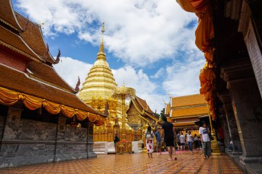 Chiang Mai, Tayland 'daki Wat Phra Doi Suthep' in güzelliği.