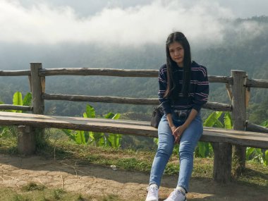 Kadın üzgün yalnız, depresyon konsepti.