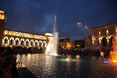 Çeken ve çeşmeler Yerevan dans