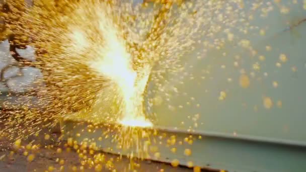 Gas Welder Cutting Metal Plate with Sparks — Stock Video