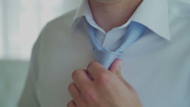 Businessman Pull his Tie — Stock Video