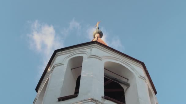 Vue Aérienne De L'église Orthodoxe Russe En Pierre Blanche à Novgorod Kremlin, Russie, Velikiy Novgorod. — Video