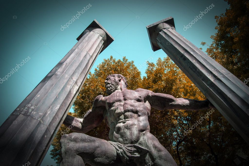 Hercules And Two Pillars Sculpture Stock Photo Image By C Grantmg 77978600