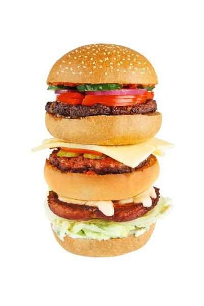 Gustoso grande hamburger isolato su sfondo bianco — Foto Stock