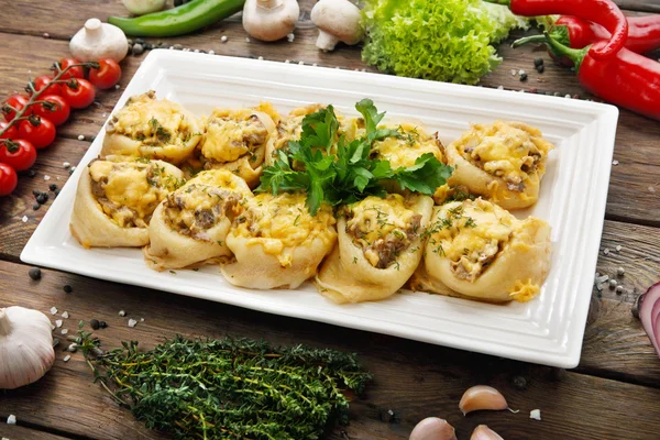 Restaurant food top view, creamy mushroom crepes. — Stock Photo, Image