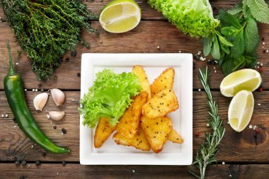 Kızarmış Mozzarella odun marul ile