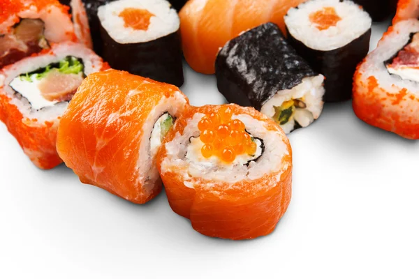 Set de sushi, maki y rollos aislados en blanco — Foto de Stock