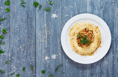 Ahşap, üst görünümünde copyspace ile Humus plaka