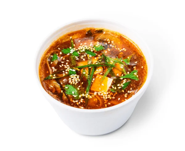 热的食物交付-孤立的味噌汤 — 图库照片