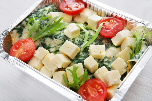 Aliments sains dans des boîtes, concept de régime . — Photo
