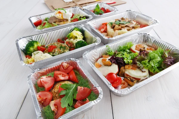 Egészséges élelmiszer-dobozok, diéta fogalma. — Stock Fotó