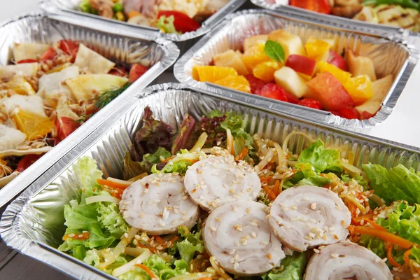 Comida saludable en cajas, concepto de dieta . — Foto de Stock