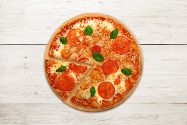 Lezzetli İtalyan vejetaryen pizza odun, Margherita Üstten Görünüm