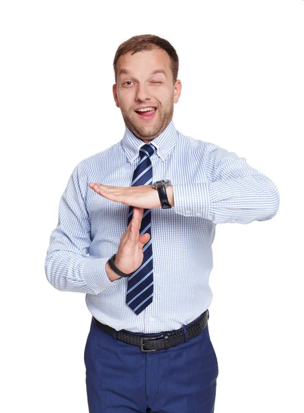Бізнесмен показує жест тайм-аут і підморгнув ізольовано на білому — стокове фото