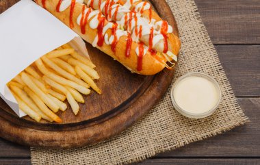 Amerikan Gıda - klasik sosisli patates cips patates kızartması