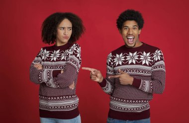 Çift olarak ilişki ve tatilde şaka.