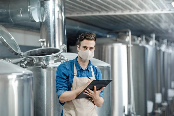 Sammlung von Daten über Bierproduktion und Kleinunternehmen — Stockfoto