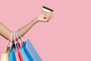 Hızlı ödeme, alışveriş ve online alışverişlerin keyfi.