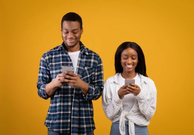 Sosyal ağda modern sanal romantik ilişkiler