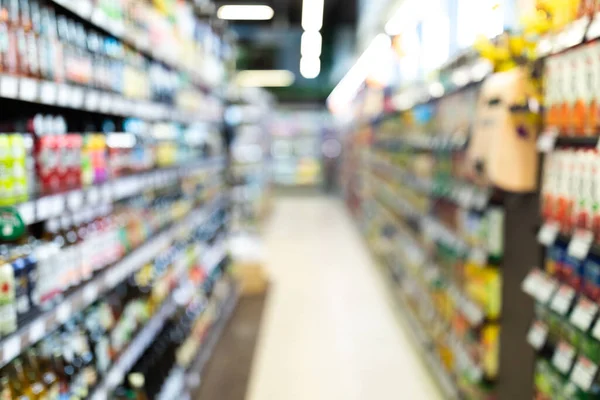 Supermarket Aisle Background, Grocery Store Defocused Shot With Colorful Shelves — Stock Photo, Image