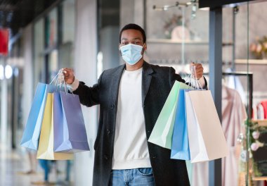 Covid-19 salgınında ve sosyal mesafede alışveriş ve Kara Cuma