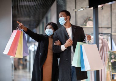 Alışveriş zamanı ve indirimli fiyatla inanılmaz bir indirim.